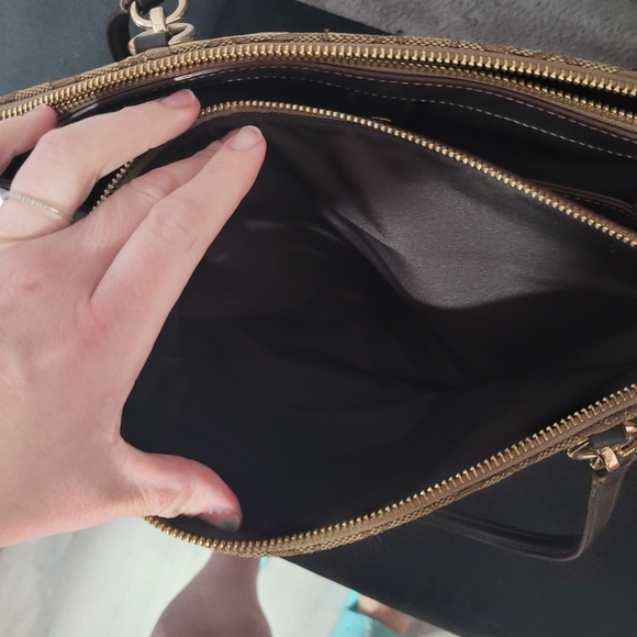 Coach Signature Christie Carryall Tote Shoulder Bag F36721 - Picture 7 of 17